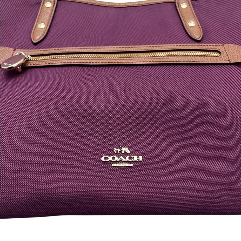 Coach Sawyer Tote - Picture 6 of 16